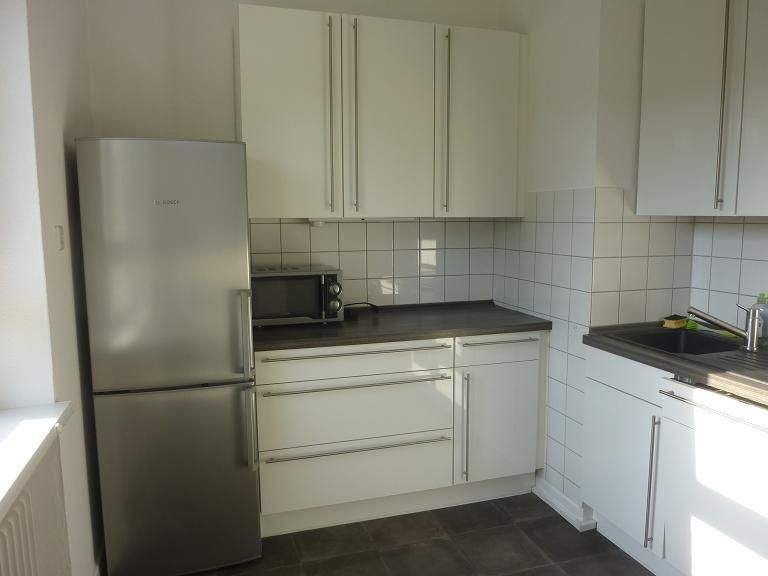 D-Benrath: modernisiertes 3-Familien-Haus im Musikantenviertel, schöner Garten, Garage, neue Heizung 8 zimmer