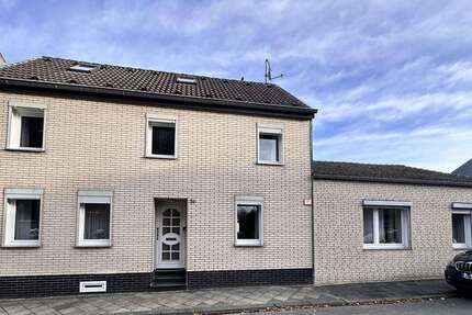 Haus zum Kaufen in Mönchengladbach 229.000 € 155 m² 6 zimmer