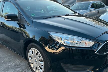 Ford Focus 110.000 km 5.450 &euro; Dormagen 41539