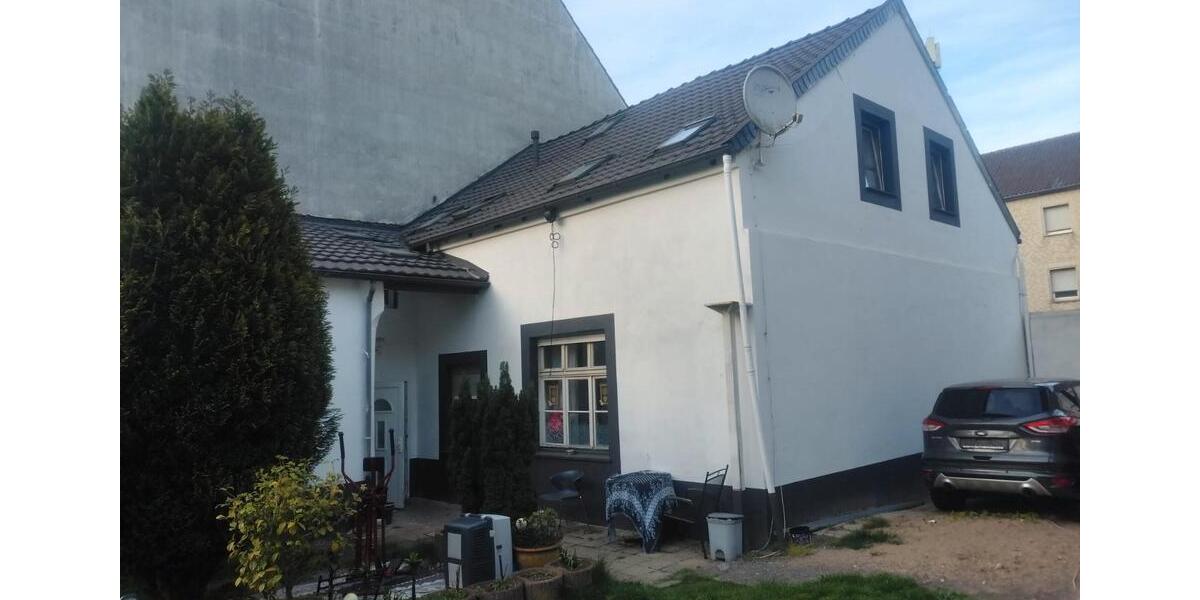 Reihenhaus Krefeld Dießem - 8 Zimmer, 160 m&sup2;, 1.180.000&euro; | Angebot:26183409
