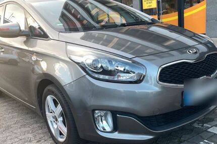 Kia Carens 130.000 km 10.200 &euro; Neuss 41462