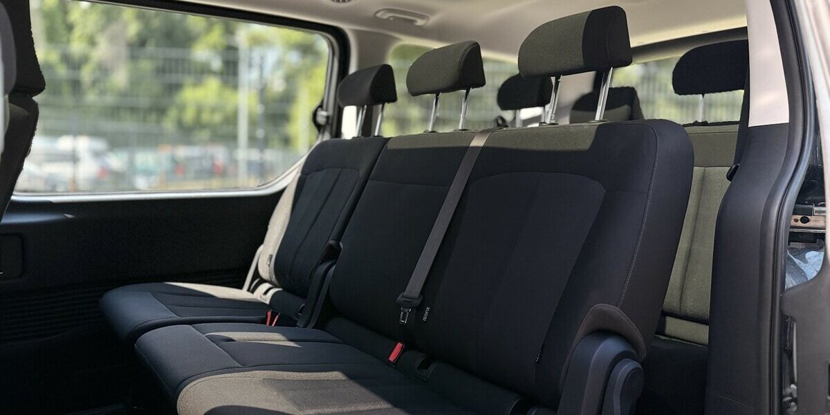 Hyundai Staria / 9 Sitze / El.Türen / 360° Kamera / PANO 20.000 km 39.990 &euro; Mönchengladbach 41066