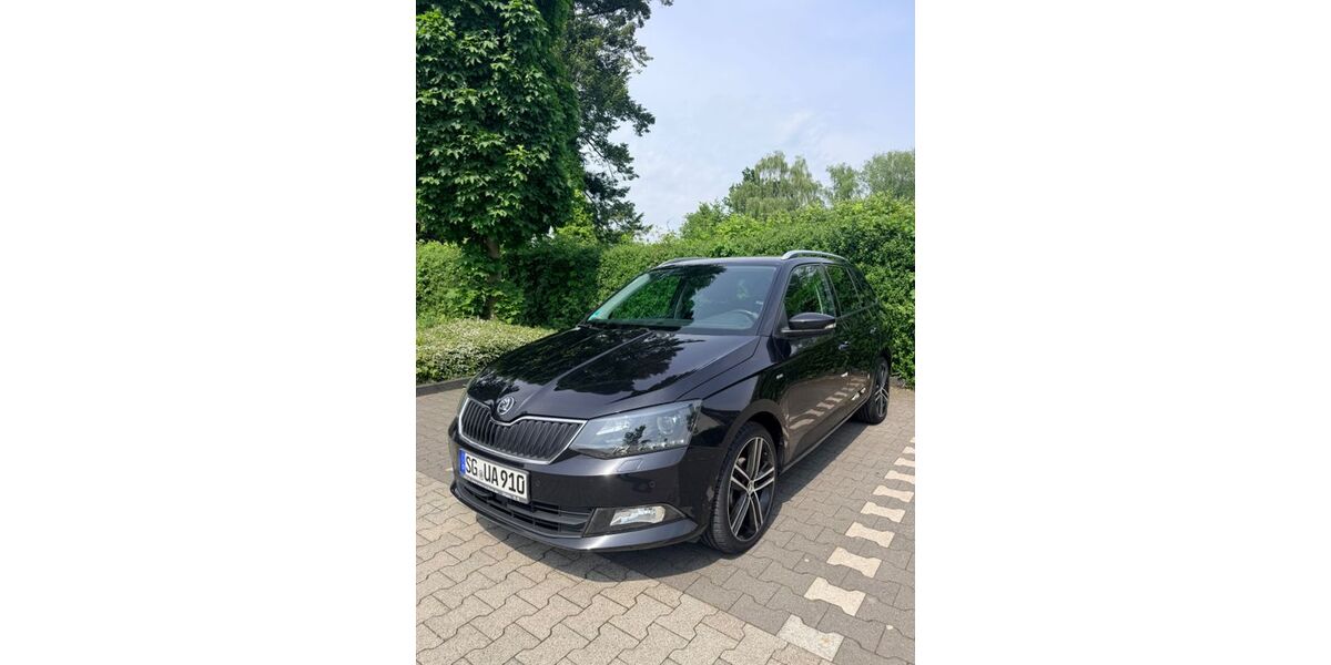 Skoda Fabia 158.300 km 8.400 &euro; Solingen 42719