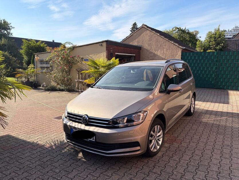 VW Touran 90.500 km 14.800 € Mönchengladbach 41069