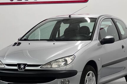 Peugeot 206 117.000 km 2.990 &euro; Wuppertal 42289