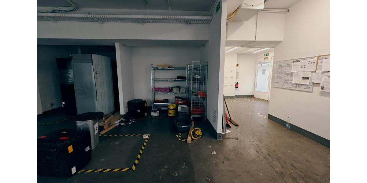 Gewerbeobjekt Düsseldorf Stadtbezirk 5 - 3.999&euro; | Angebot:21092770