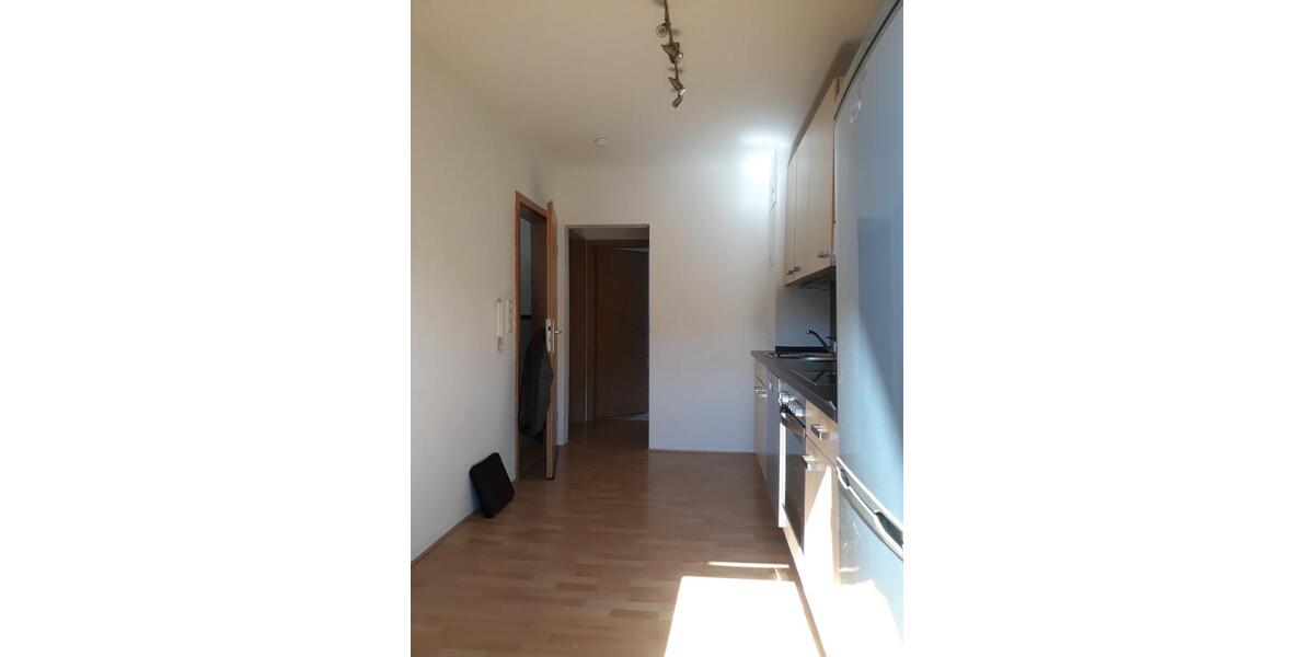 Dachgeschoßwohnung Mönchengladbach Süd - 1 Zimmer, 30 m&sup2;, 350&euro; | Angebot:25424814