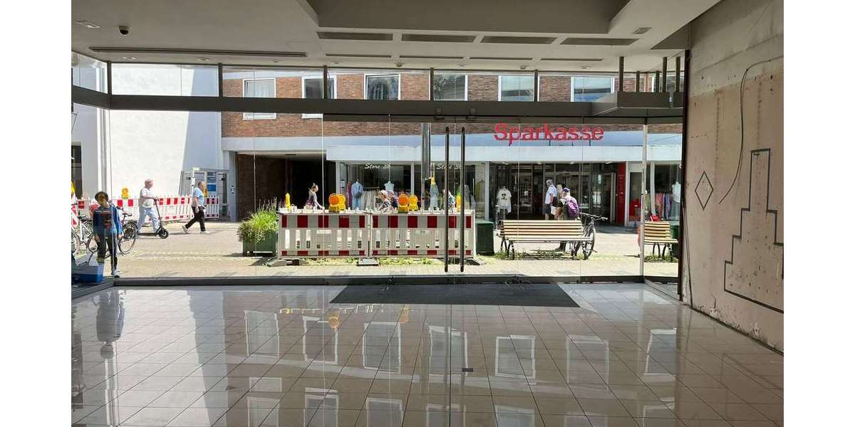 Einzelhandel in Düsseldorf 4.000 € 147 m² zimmer