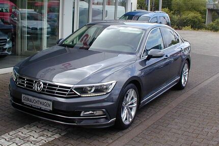 VW Passat 86.500 km 15.440 € Oberhausen 46117