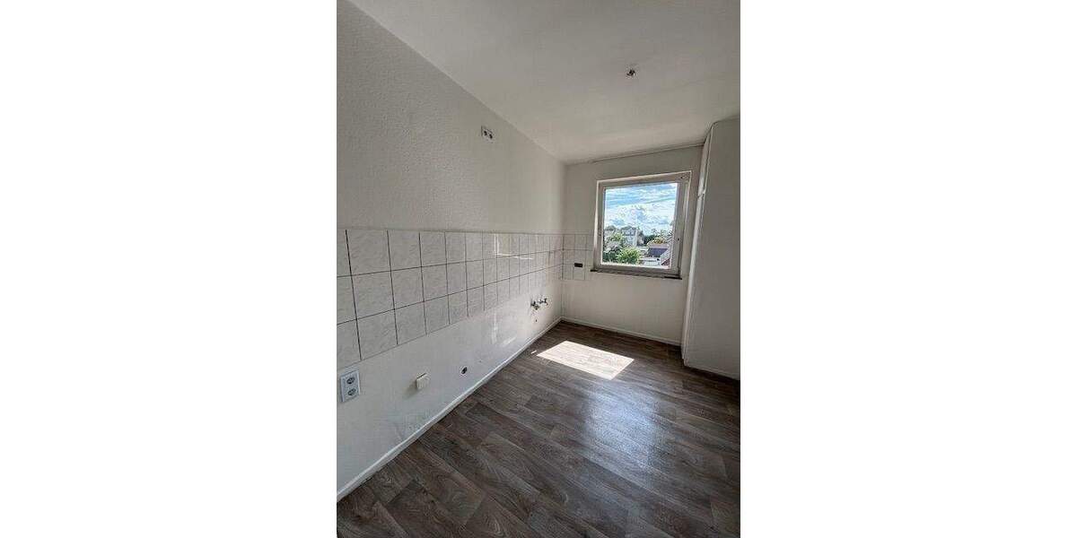 Hell - Gepflegt - 3 Räume - Küche - Diele - Wannenbad mit Fenster - ruhige Lage 3 zimmer