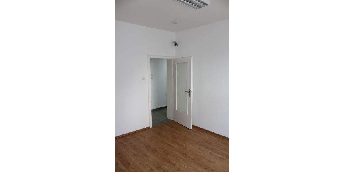 Neues Jahr, neues Glück! Wünderschönes Ladenlokal, 88 m², sucht neue Mieter!!! Büro - Praxis - Kita - Boutique, alles ist möglich! 3 zimmer