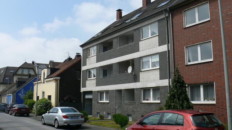 Dachgeschoßwohnung Duisburg Mittelmeiderich - 2 Zimmer, 50 m&sup2;, 450&euro; | Angebot:25408517