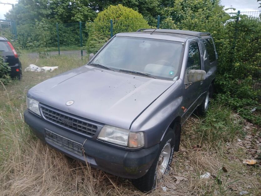 Opel Frontera 160.000 km 2.200 € Korschenbroich 41325