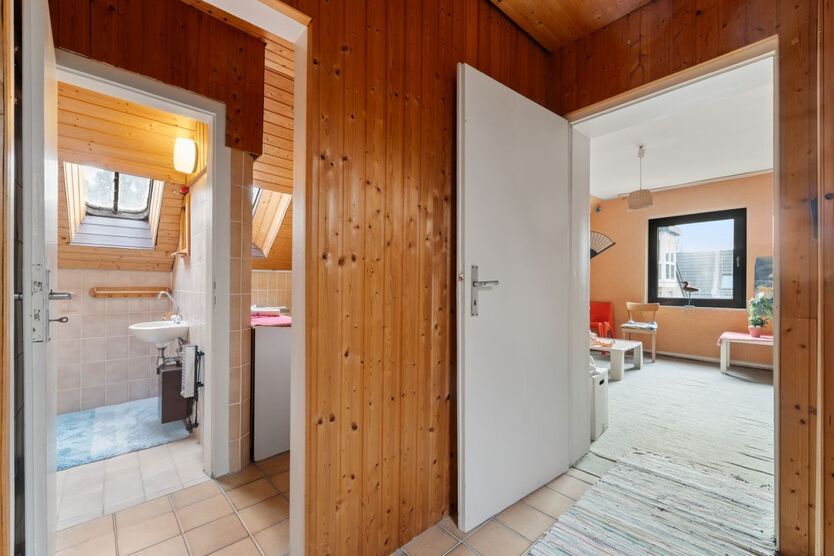 Mit 3D: Gepflegtes Zweifamilienhaus mit parkähnlichem Gartenparadies – Modernisieren, Einziehen & Wohlfühlen 8 zimmer