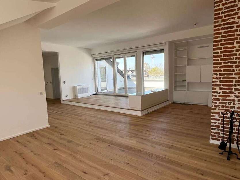 Wohnung zum Mieten in Frankfurt 1.975 € 105 m²