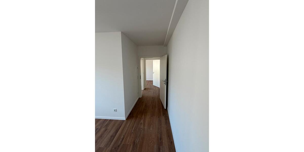 Etagenwohnung Mönchengladbach Süd - 5 Zimmer, 107 m&sup2;, 1.690&euro; | Angebot:26101898