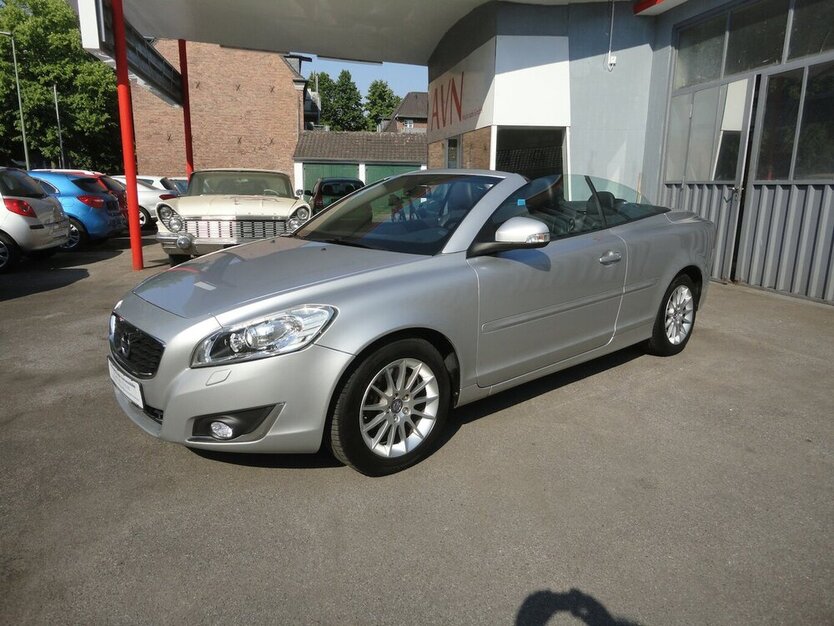 Volvo C70 2,0 D/130 KW 1.Hand Leder+Xenon+Klima Top 151.550 km 12.700 € Neuss 41462