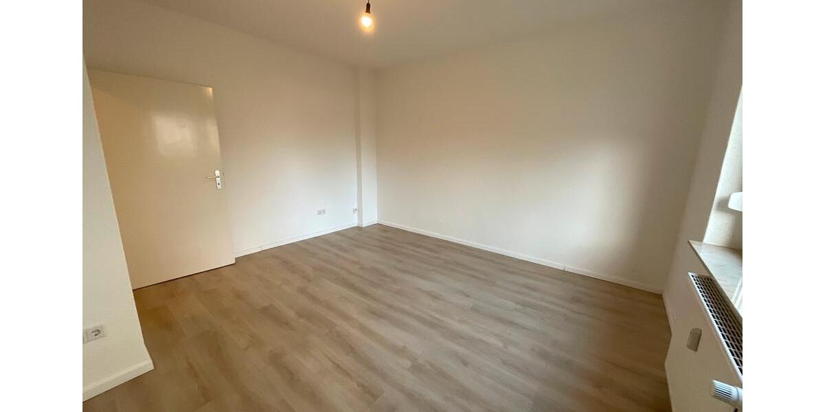 Erdgeschoßwohnung Remscheid - 3 Zimmer, 66 m&sup2;, 464&euro; | Angebot:25437501