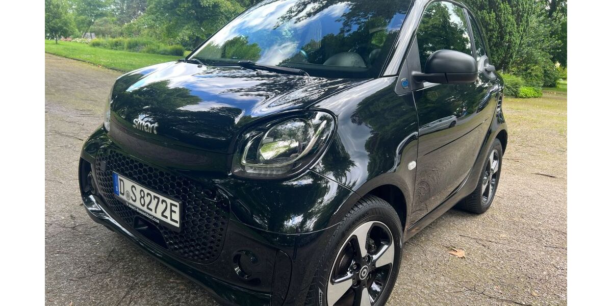 Smart ForTwo 56.500 km 9.850 &euro; Düsseldorf 40477