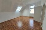 Dachgeschoßwohnung Duisburg Mittelmeiderich - 3 Zimmer, 95 m&sup2;, 700&euro; | Angebot:26462850