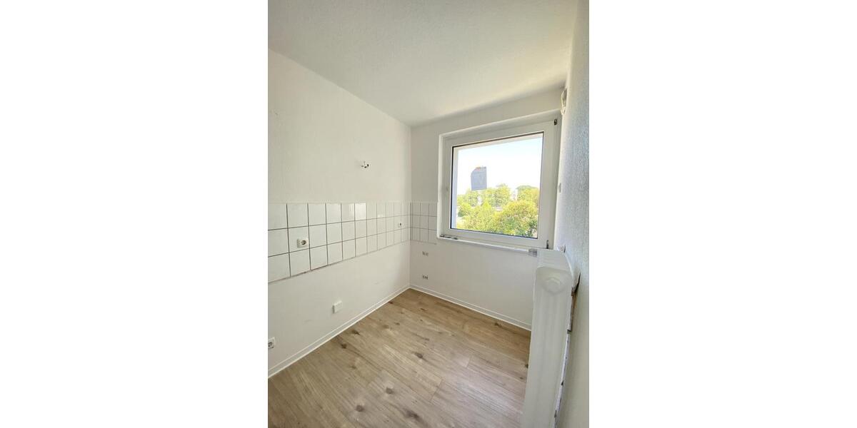 Etagenwohnung Solingen - 3 Zimmer, 74 m&sup2;, 749&euro; | Angebot:26254320