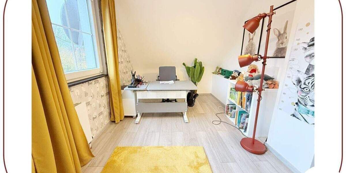 Gepflegtes, freistehendes Einfamilienhaus mit 6 Zimmern, großem Garten und Garage – viel Platz für die ganze Familie 6 zimmer