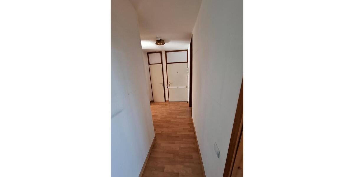 Etagenwohnung Neuss - 2.5 Zimmer, 76 m&sup2;, 219.000&euro; | Angebot:26577374