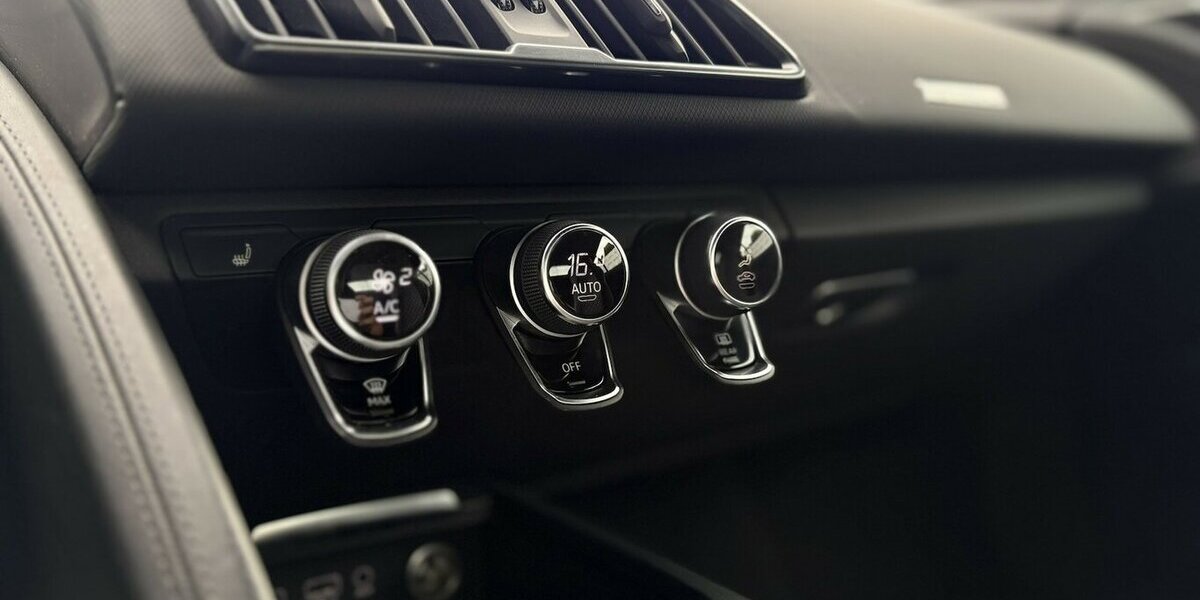 Audi R8 / 5.2 FSI quattro / 570PS / V10 FSI 110.000 km 99.900 &euro; Mönchengladbach 41066
