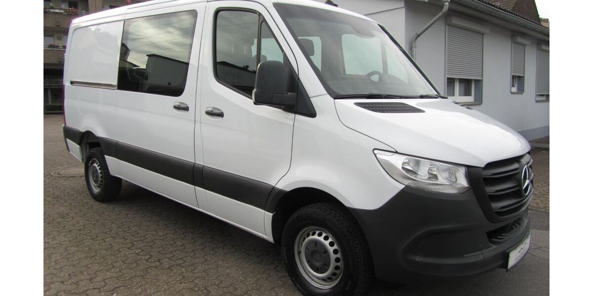 Mercedes-Benz Sprinter 108.800 km 25.999 &euro; Düsseldorf 40591