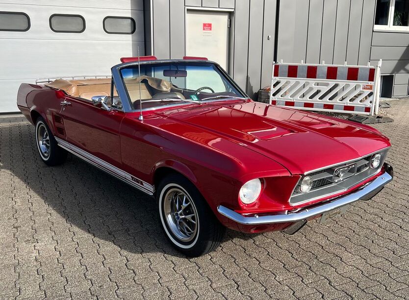 Ford Mustang 1.487 km 59.000 € Wuppertal 42389