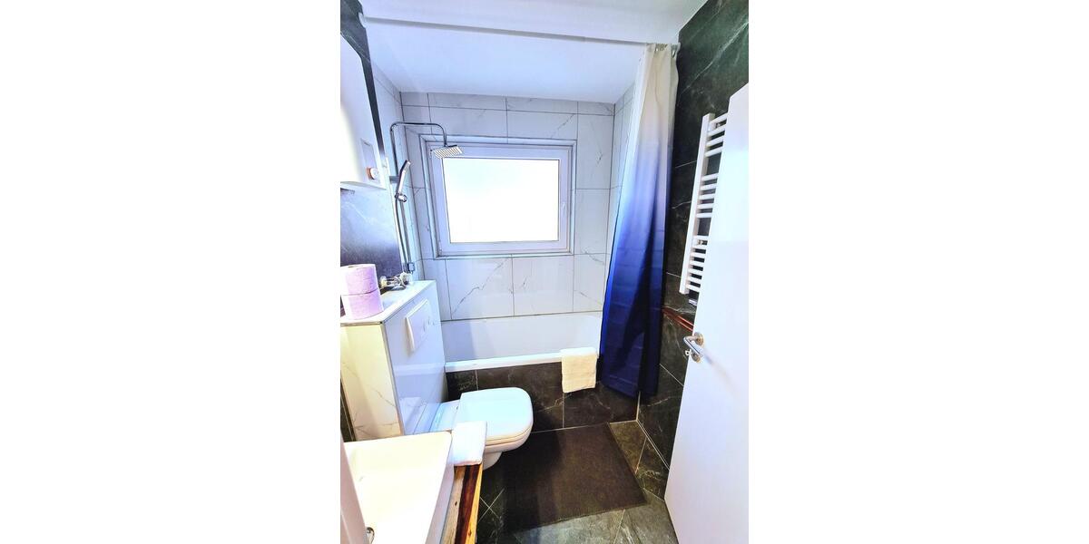 Derendorf: 1Zi. Whg. Kernsaniert, bezugsfertig mit Balkon 1 zimmer