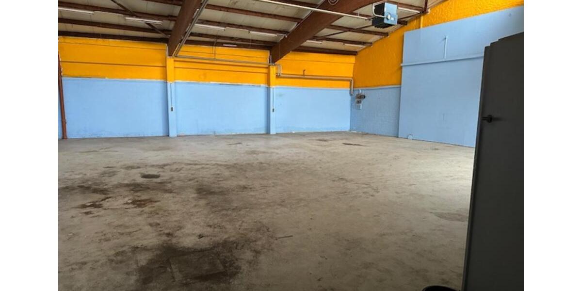 Lagerhalle Halle Werkstatt zimmer