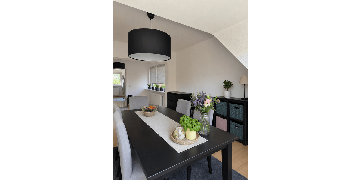 Etagenwohnung Duisburg Angerhausen - 4 Zimmer, 143 m&sup2;, 1.500&euro; | Angebot:27167013