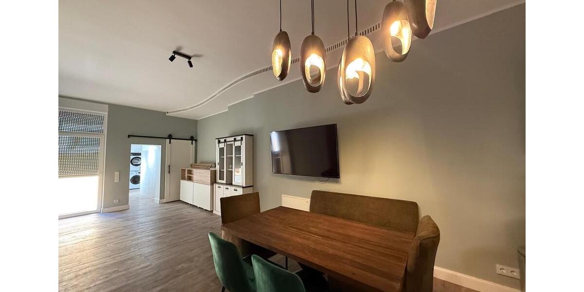 Erdgeschoßwohnung Mönchengladbach - 2 Zimmer, 120 m&sup2;, 1.750&euro; | Angebot:26403751