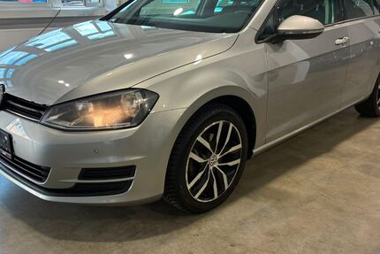 VW Golf 99.351 km 7.600 &euro; Willich 47877