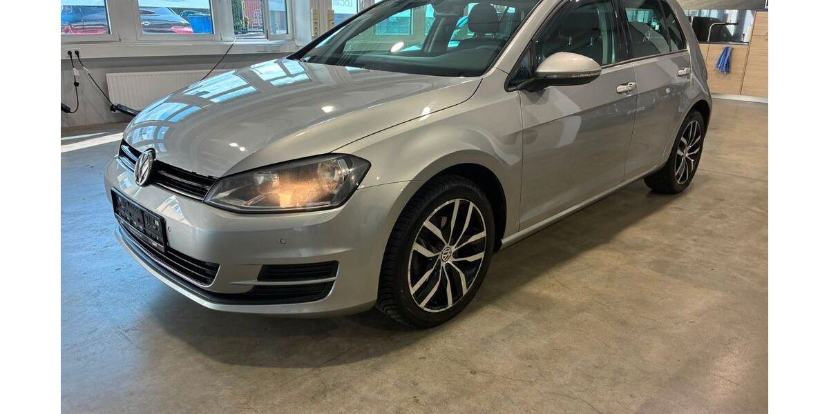 VW Golf 99.351 km 7.600 &euro; Willich 47877