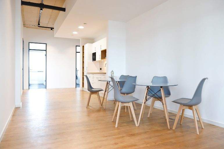 Premium Schreibtischplätze mit Rheinblick - flexibel & modern zimmer