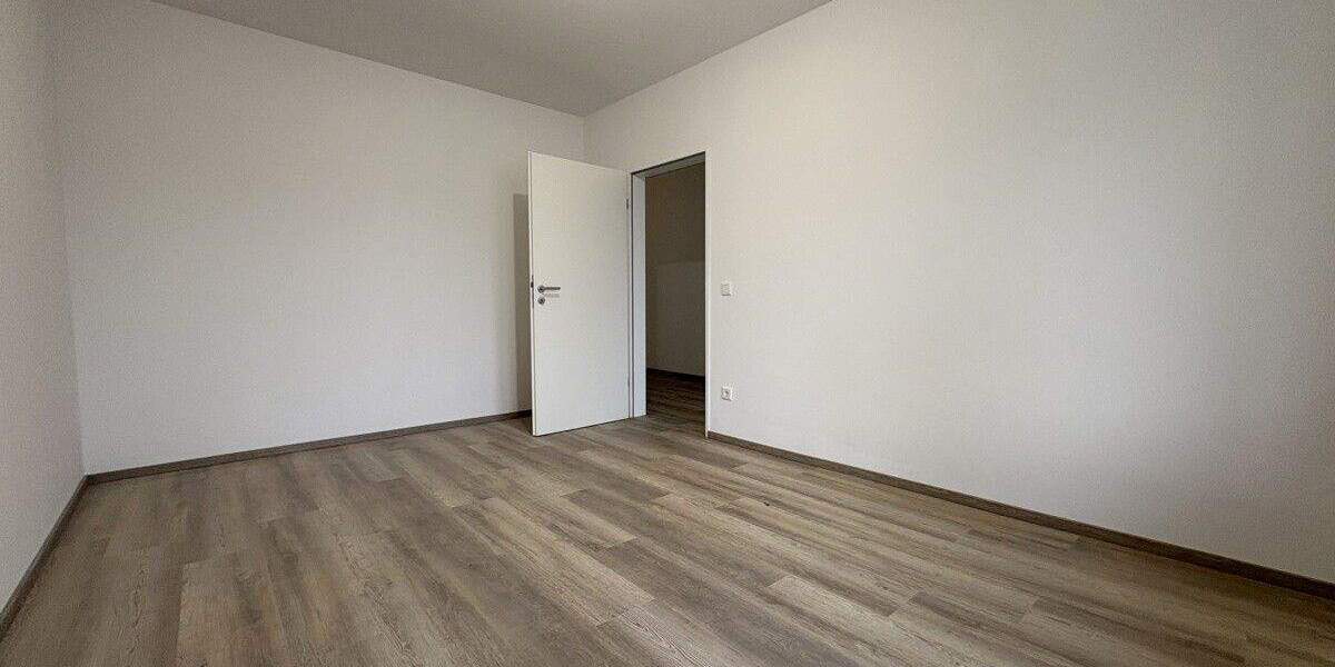 Etagenwohnung Düsseldorf Bilk - 2 Zimmer, 60 m&sup2;, 870&euro; | Angebot:25708233