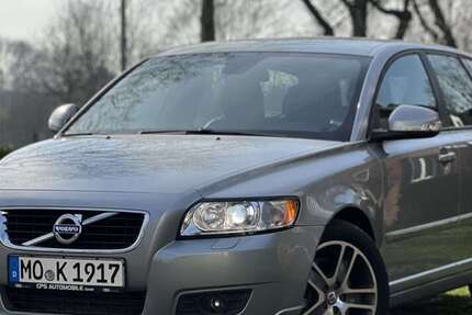 Volvo V50 149.676 km 9.999 &euro; Neukirchen Vluyn 47506