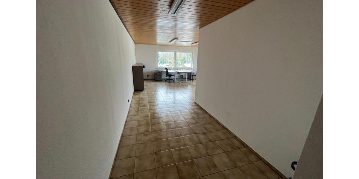 Gewerbeimmobilie 5 Zimmer+Carport+Stellplätze (EGOG) zimmer