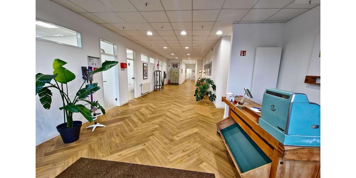 Attraktive Gewerbeeinheit mit moderner Technik und 6 Stellplätzen im Kempener Gewerbegebiet zimmer