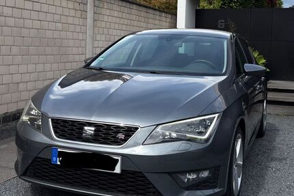 Seat Leon 144.059 km 8.400 &euro; Meerbusch 40668