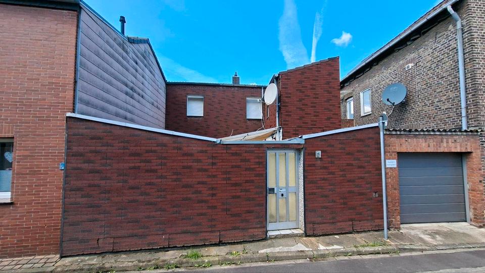Einfamilienhaus Grevenbroich Neuenhausen - 5 Zimmer, 20 m&sup2;, 99.000&euro; | Angebot:26531903