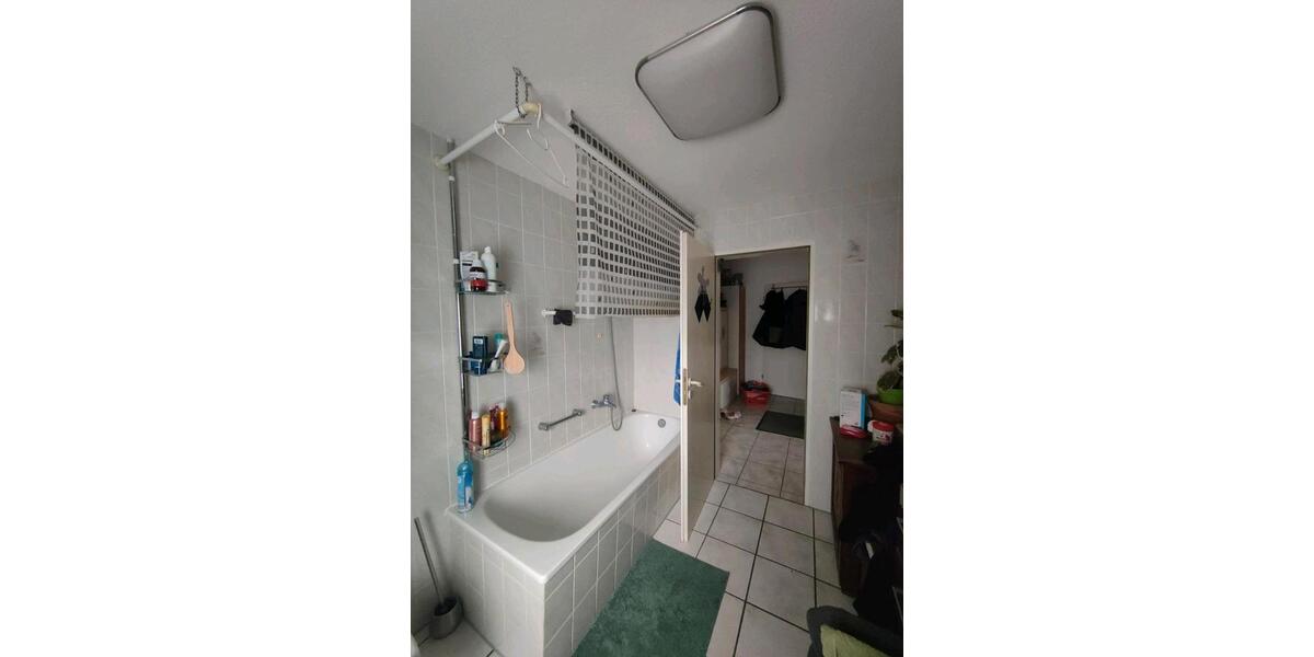 3 Zi Wohnung, Felbelstraße in Krefeld mit Garage u. Garten 3 zimmer