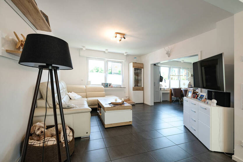 Stilvoll saniertes Familienidyll mit Pool
