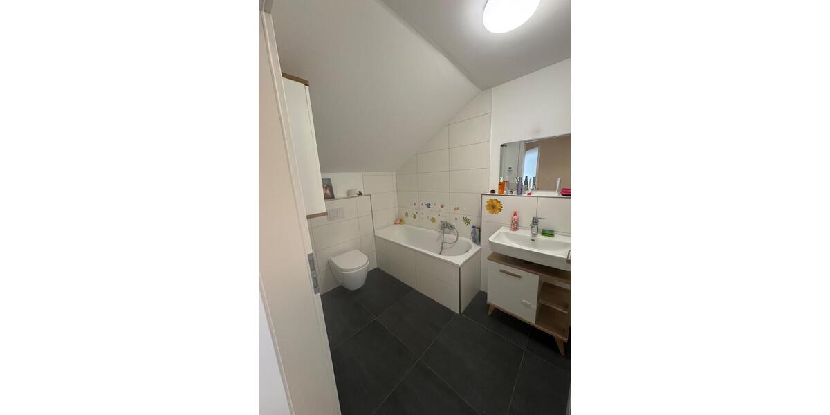 Reihenhaus Neuss Reuschenberg - 6 Zimmer, 150 m&sup2;, 720.000&euro; | Angebot:25839888