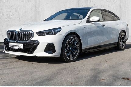 BMW i5 16.713 km 53.390 &euro; Mettmann 40822