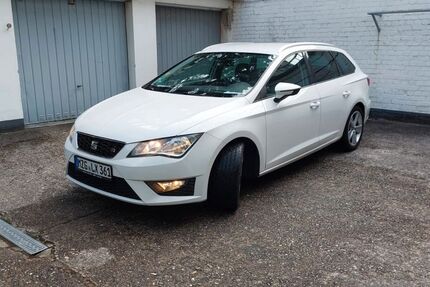 Seat Leon 200.000 km 8.299 € Köln 50668
