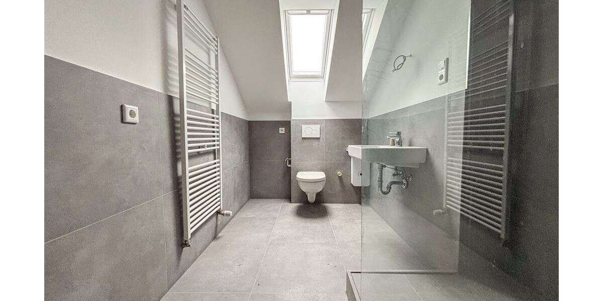 Etagenwohnung Düsseldorf Stadtbezirk 5 - 3 Zimmer, 67 m&sup2;, 1.200&euro; | Angebot:26351627