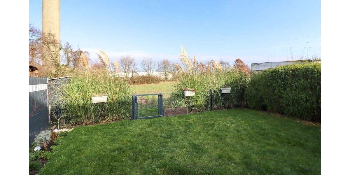 Doppelhaushälfte Grevenbroich Stadtmitte - 4 Zimmer, 104 m&sup2;, 350.000&euro; | Angebot:25686888